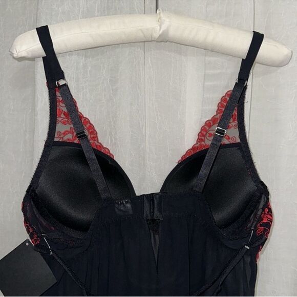 SW by Cinema ETOILE L Black Red Embroidered Chiffon Intimate Gown with Thong - Picture 5 of 11